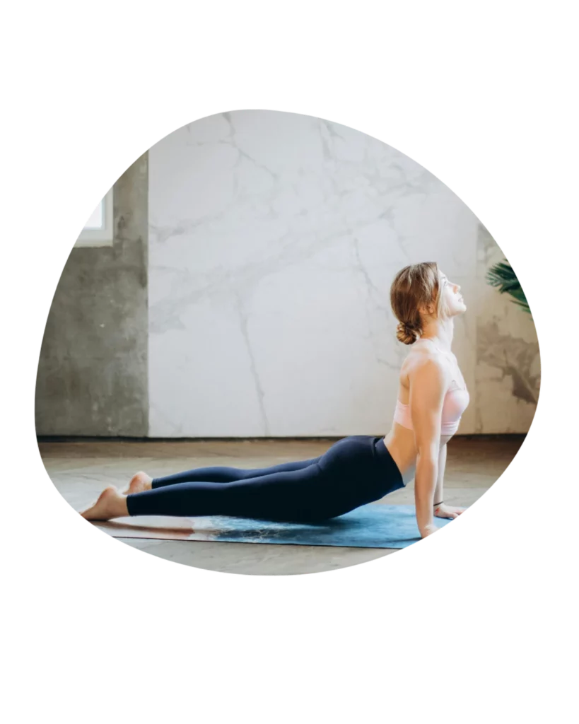 Posture de Yoga - Cours de yoga à Quimperlé lorient et alentours