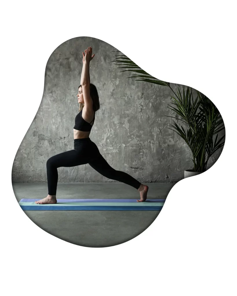 Posture de yoga à quimperlé lorient et alentour